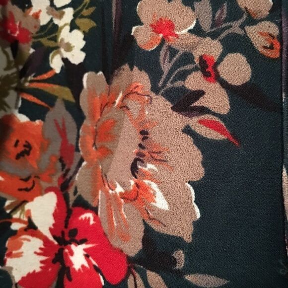 Hunter Green ruffle cold shoulder chiffon top - Picture 7 of 7